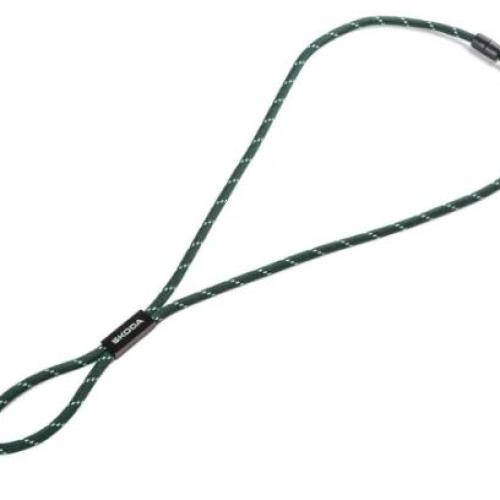 SKODA SÖTÉTZÖLD PASSTARTÓ